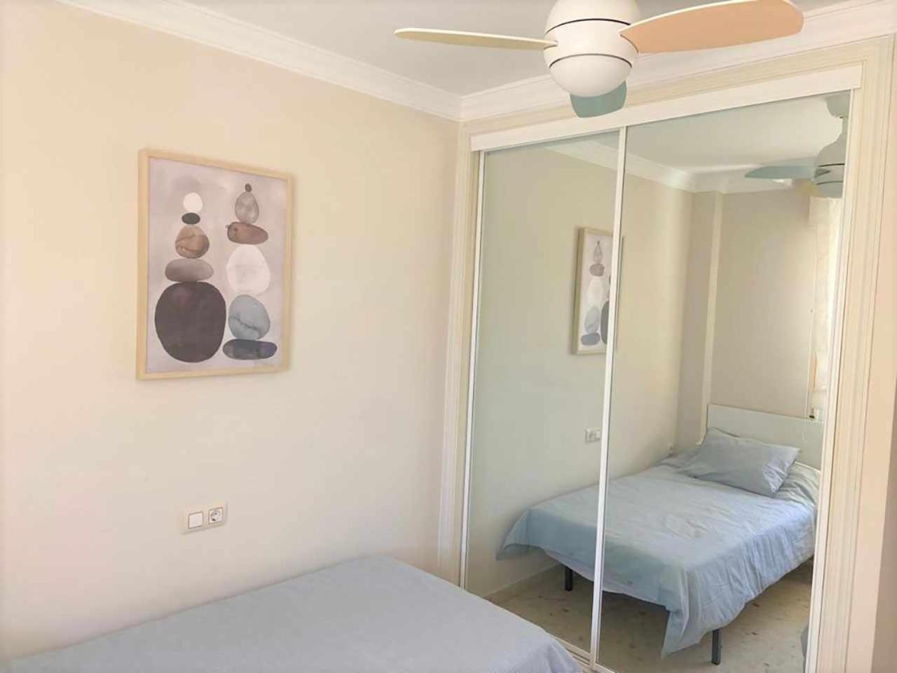 Mar En Calma Benalmadena Apartman Kültér fotó